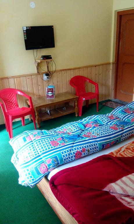 Suraj Cottage Manali Bilik gambar