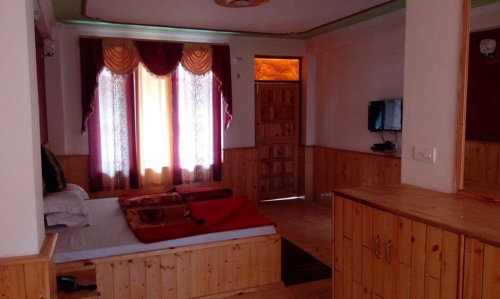 Suraj Cottage Manali Luaran gambar